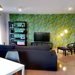- La Perla C004 Apartment